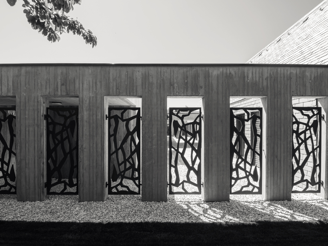 1 Construction d‘une maison unifamiliale passive à Kockelscheuer (2016-2018) photo Chris SchuffConception grilles métalliques: Denis Brassel BUREAU D’ARCHITECTURE JO LORANG