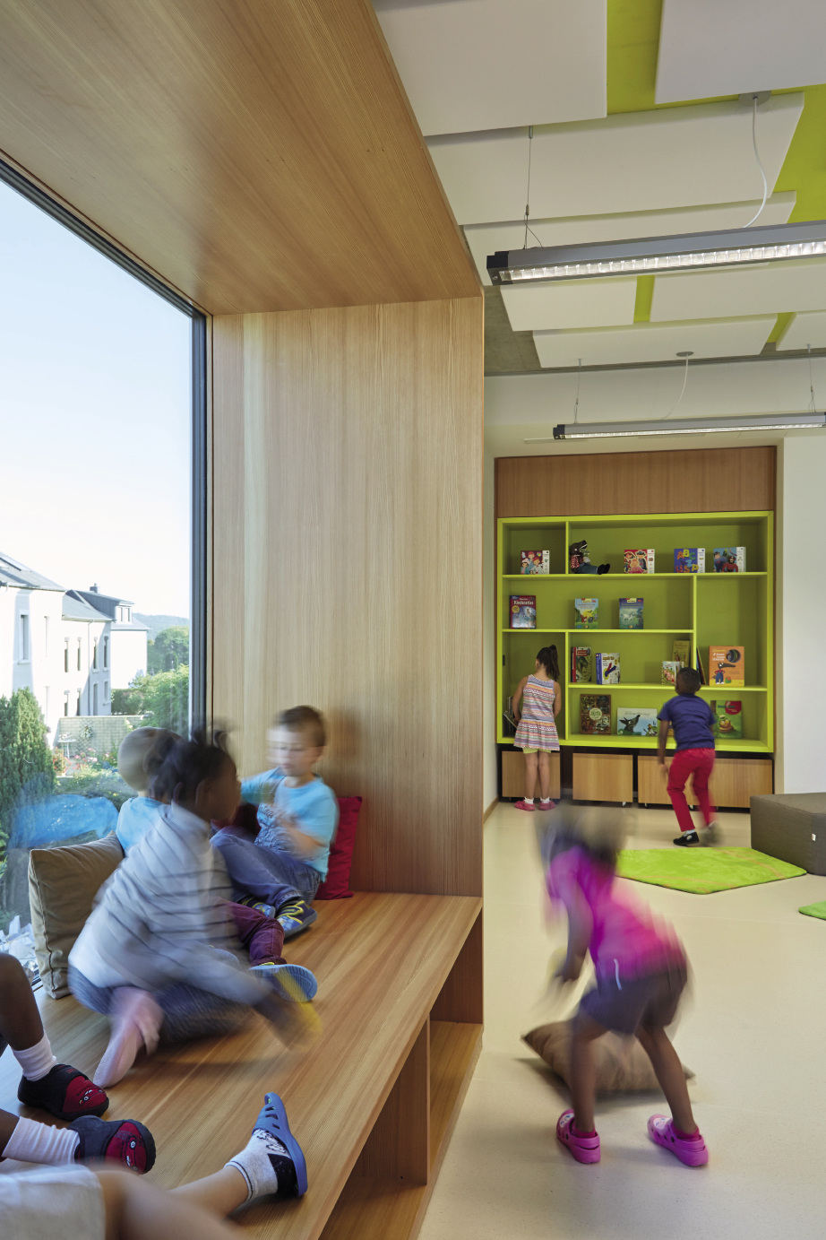 4 Nouvelle maison relais à Rodange. Alcôve de détente dans une salle de groupe thématique. planetplus ARCHITECTES ET URBANISTES