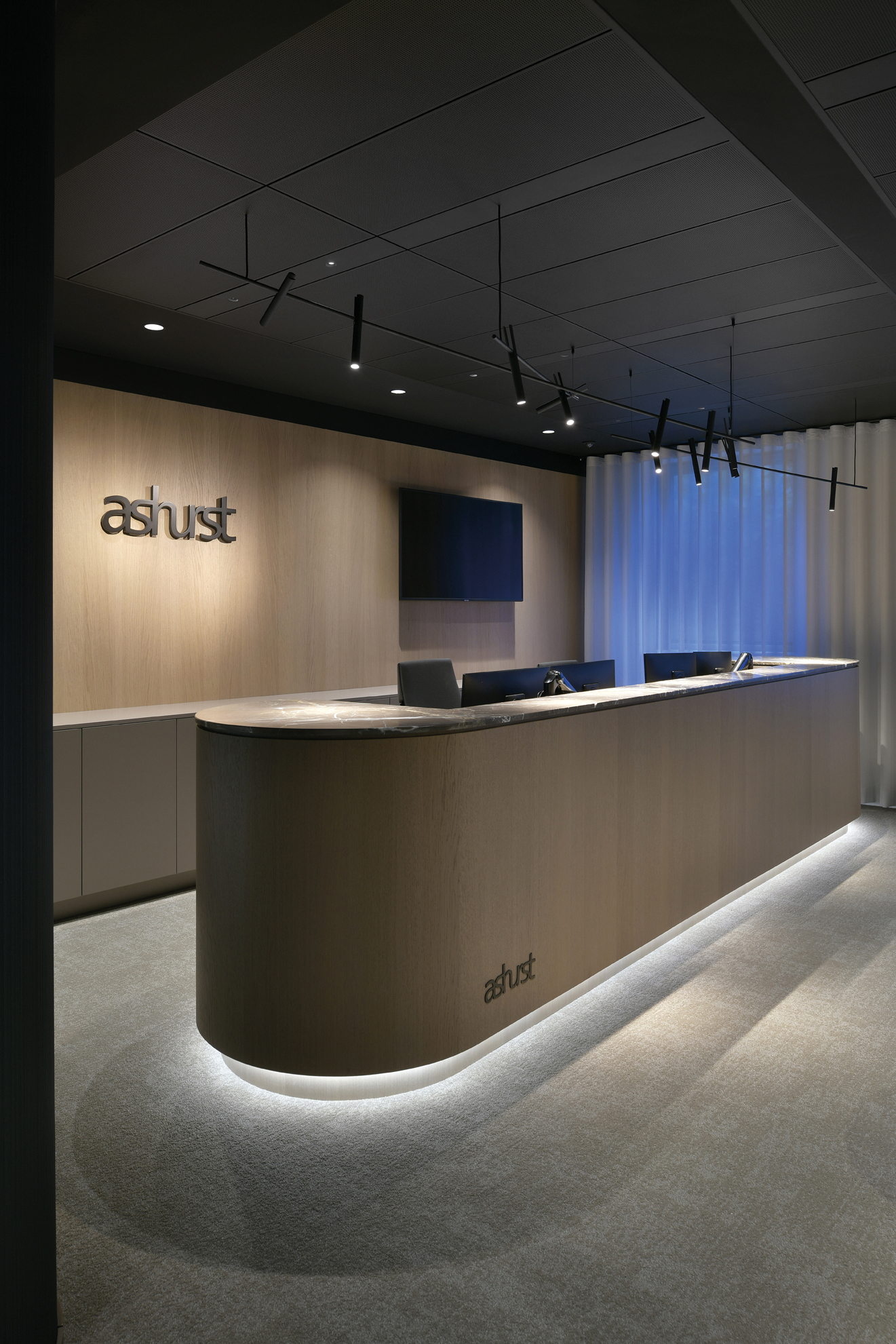 5-8 Aménagement intérieur Bureaux ASHURST LPP Luxembourg. En collaboration avec petitcarree architectes. LUZI S.à R.L. ARCHITECTURE D’INTéRIEUR